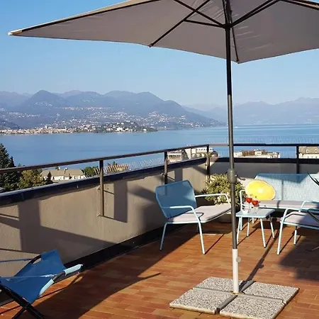 Terrace View Apartman Stresa